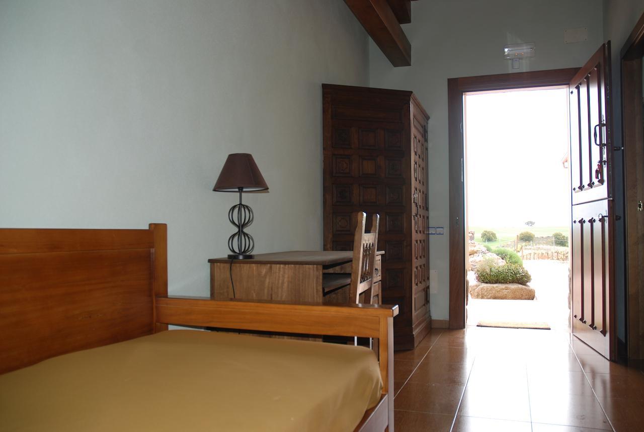 Casa Rural Teso De La Encina Villamor de los Escuderos Bilik gambar